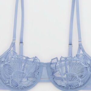 Unlined Lace Underwire Bra in Light Blue